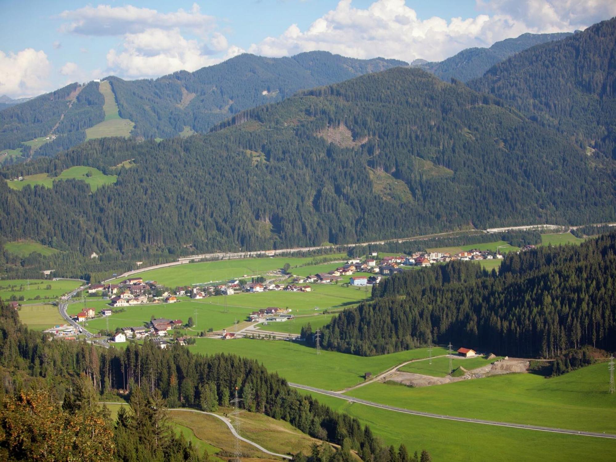 Apartment In Sankt Johann Im Pongau Near Ski Area Wagrain Exteriör bild
